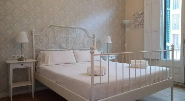 Номер Deluxe Hostal Lumine Suites by gaiarooms