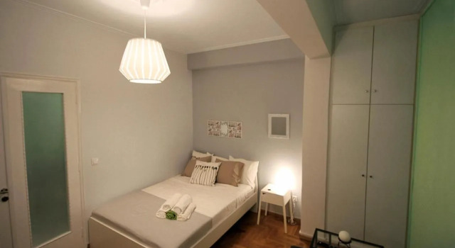 Luxury flat in Kolonaki, 3’ Metro, Забронировать Отель Афины Острова Саронического залива - Аттика, рядом с Theocharakis Foundation