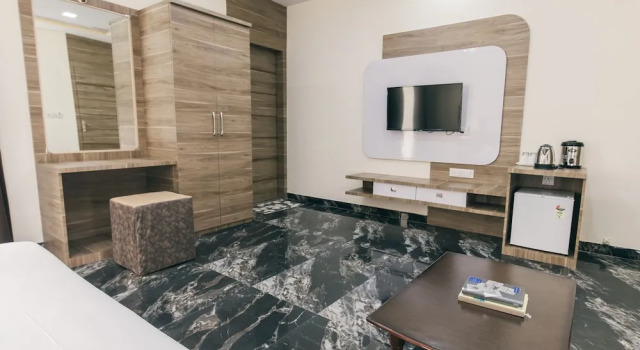 Номер Premier с балконом и с видом на горы Serenity Hill Resort Near - 2Km Fateh Sagar Lake Udaipur
