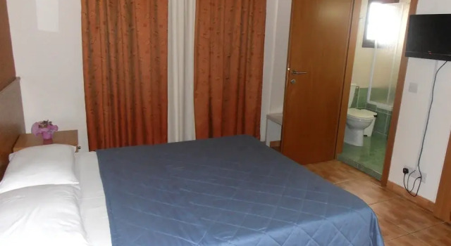 Crown Inn Hotel