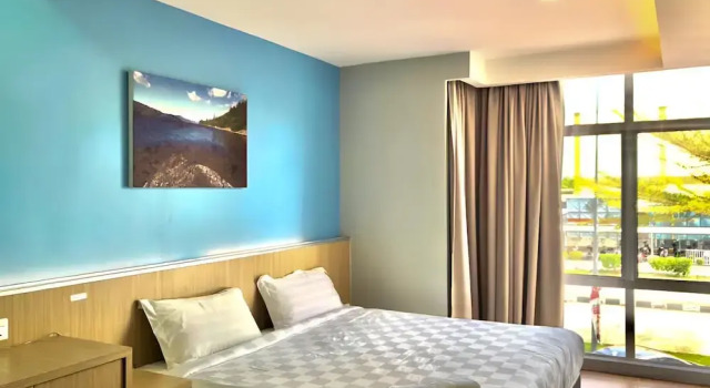 Double Happiness Hotel, Book Hotel Hotels in Sitiawan with Parking, Parking