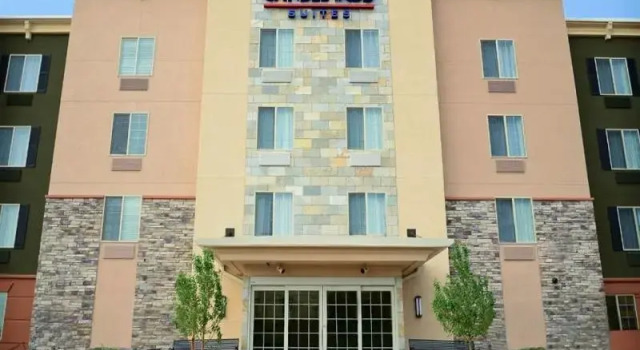 Кровать в общем номере Candlewood Suites Denver Northeast - Brighton by IHG