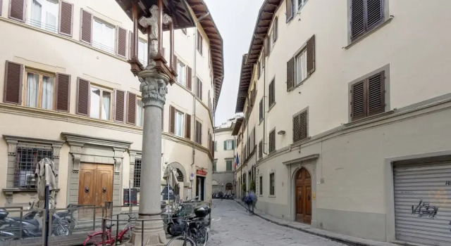 Mamo Florence - Il Moro Apartment, Забронировать Апартаменты/квартира Торнабуони Флоренция, рядом с Генеральное консульство Испании во Флоренции