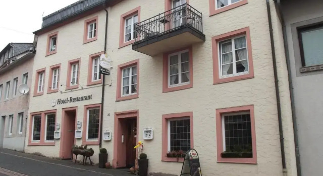 Hotel Haus Irsfeld, Prenota Hotel Waxweiler 