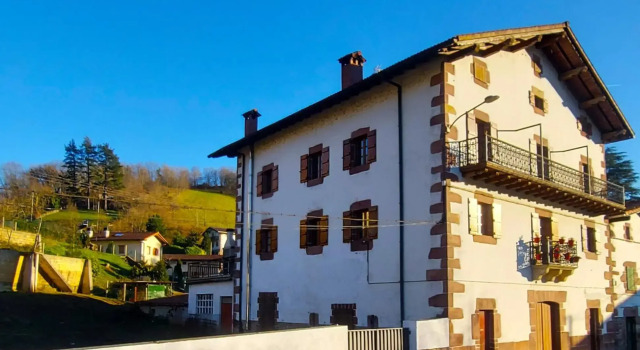 Casa Rural Betraunea, Rezerwuj Hotel Hotele w Baskonia z parkingiem, Parking