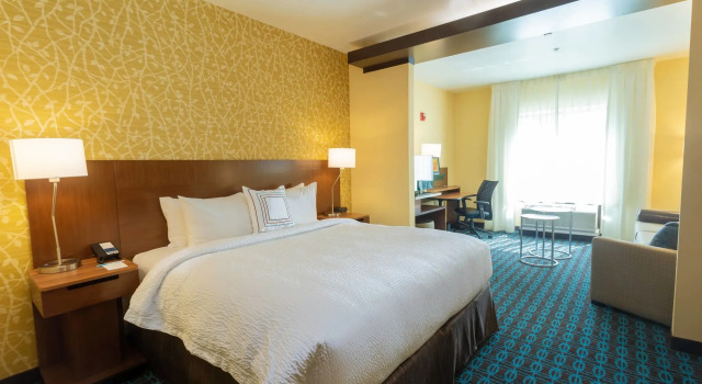 Fairfield Inn & Suites by Marriott Bay City, Book Hotel Bay City Houston