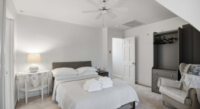 A Peaceful Retreat Amid Your Busy Journey 4 Bedroom Home, Book Feriehus Philadelphia Philadelphia Metropolitan Area