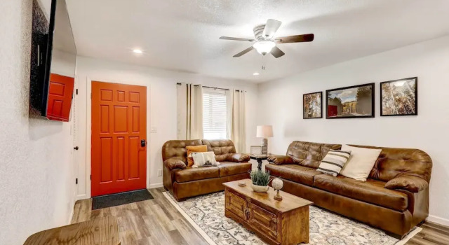Flagstaff Vacation Rental ~ 2 Miles to Downtown, Забронировать Отель Отели Флагстафф 3 звезды, рядом с Flagstaff Field Center, 3*