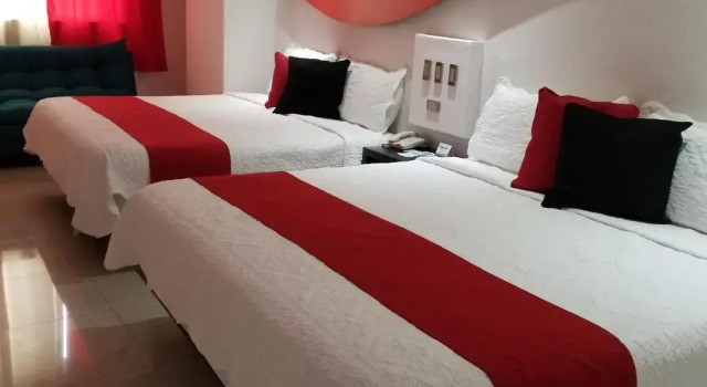 Четырёхместный номер Deluxe Hotel Dluxe