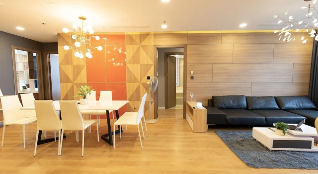 Апартаменты с 3 комнатами с балконом Luxury Apartment at Vinhomes Central Park