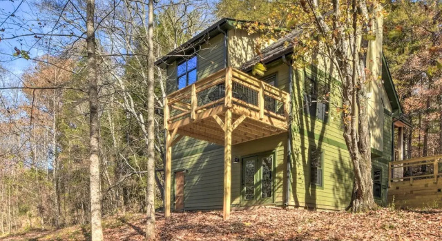 Creekside Craftsman Retreat in North GA Mountains!, 예약 호텔 Williamstown 미국