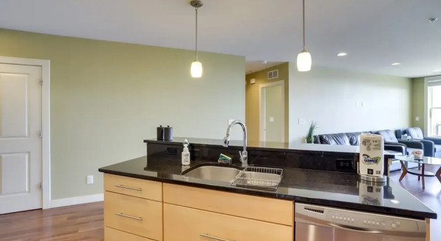 St Joseph Condo < 1 Mi to Beach & Downtown!, Buchen Sie Ferienwohnung St. Joseph Michigan