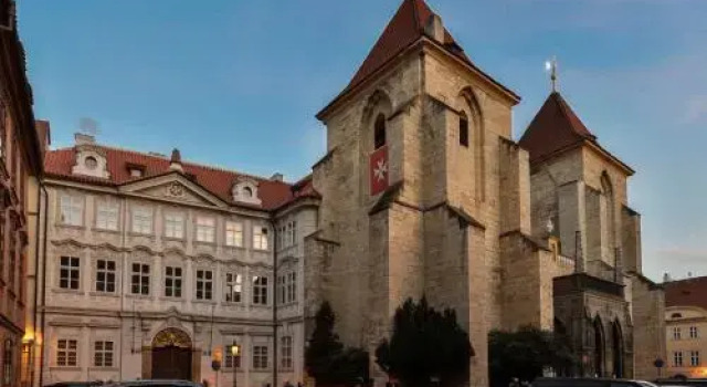 Lazenska N°4, Забронировать Отель Бизнес-отели Праги, рядом с Театр Svanda, 4* 5*