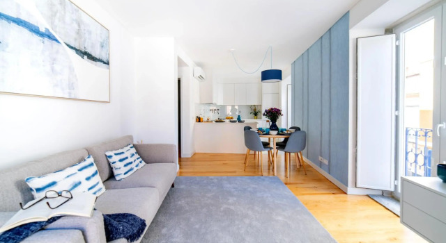 Blue by the River 1 - elegant two-bedroom in Santos, Забронировать Отель Лиссабон Эстремадура, рядом с Ботанический сад Jardim do Torel