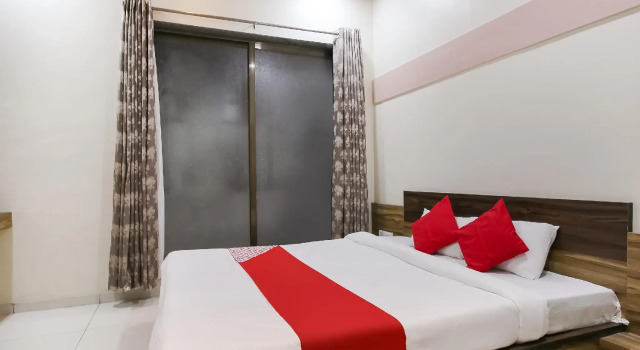 OYO Flagship 71595 Hotel Lakhdatar, Забронировать Отель Отели штата Махараштры 3 звезды, 3*