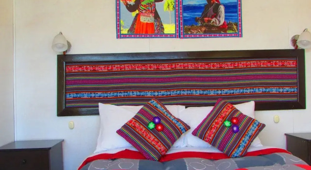 Uros Floating Home Titicaca, Book Hotel Hotels in Uros with Breakfast, Breakfasts