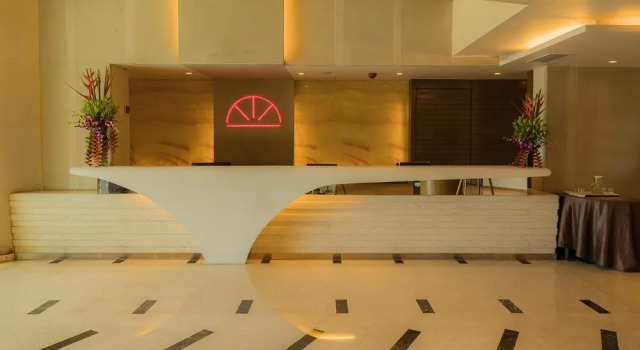 The Residence Hotel & Convention Center, Забронировать Отель Отели штата Махараштры 3 звезды, 3*