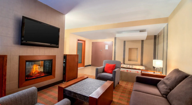 Four Points by Sheraton Winnipeg South