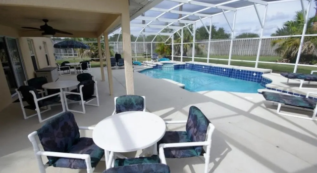 Семейная вилла Ly53814 - Hampton Lakes - 5 Bed 4 Baths Villa