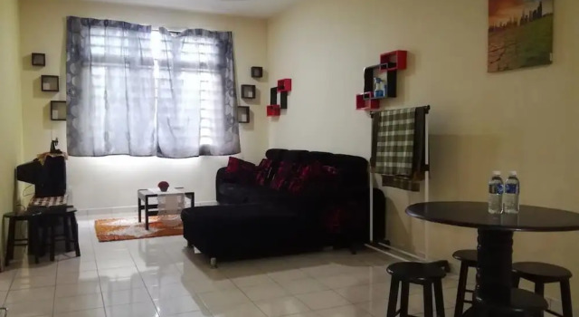Апартаменты Sweet Angkasa Homestay
