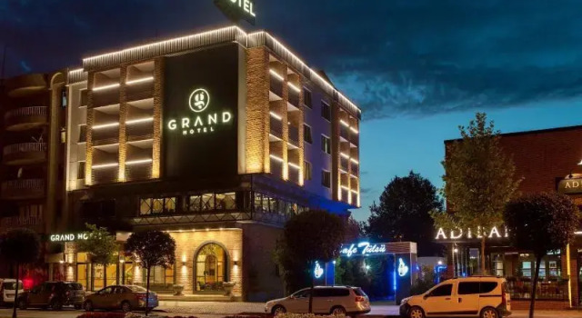 Sakarya Grand Hotel, Varaa Hotelli Hotellit Marmara-alue pysäköinnillä, Pysäköinti