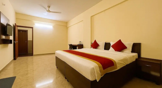 Номер Deluxe Sai Manyata Inn, Manyata Tech Park