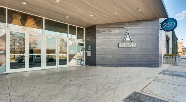 1stHomeRent Centennial Apartments, Забронировать Апартаменты/квартира Апартаменты Атланта, рядом с Станция метро "Файв Пойнтс", Апартаменты/квартира