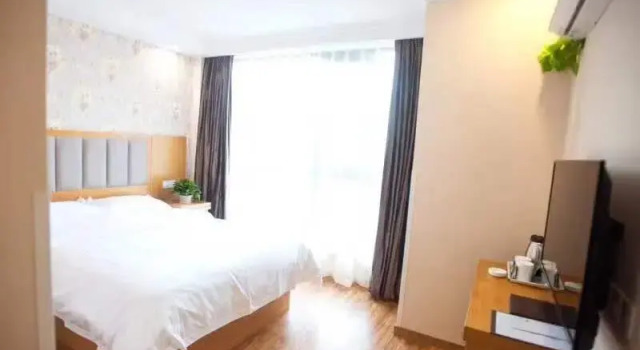 Номер Standard GreenTree Alliance ZheJiang Huzhou Changxing Zhebei Business Square Hotel