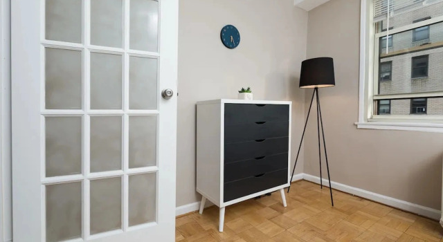 Коттедж Lovely 1 Bedroom New York Apartment