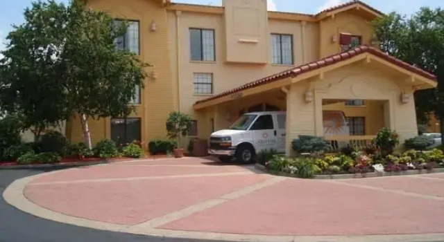 Полулюкс La Quinta Inn by Wyndham Pittsburgh Airport