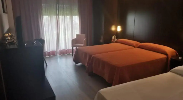 Трёхместный номер Standard Hotel Acosta Centro