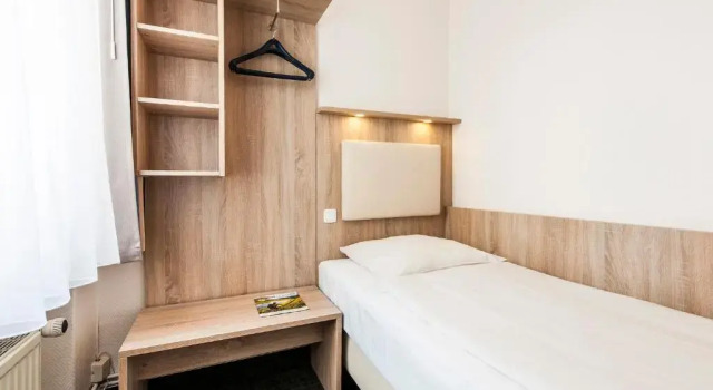 Трёхместный номер Standard Hotel Jensen