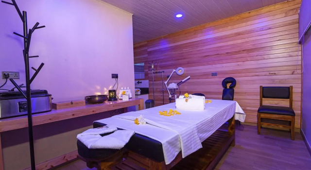 Saggys Suites Hotel & Spa