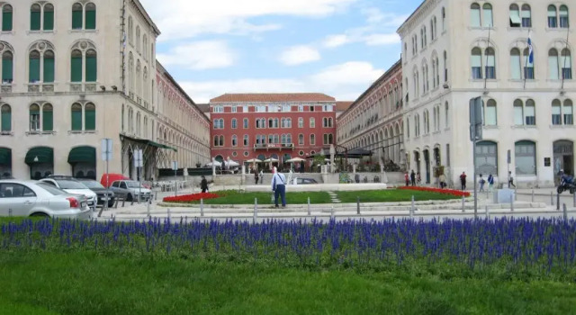 Апартаменты Sunny & Spacious, 2BD suite with free parking