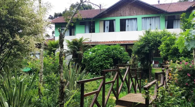 Pousada Bramasole em Monte Verde, Забронировать Отель Отели Монти-Верди с парковкой, рядом с Pucci Restaurant Monte Verde, Парковка