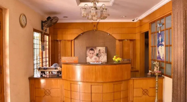 Yogi Ram Inn