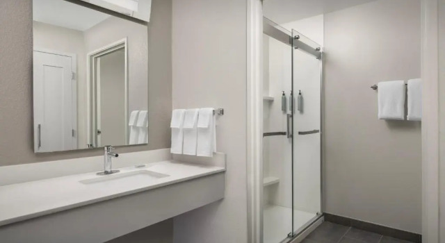 Номер Standard Courtyard by Marriott Dayton Beavercreek