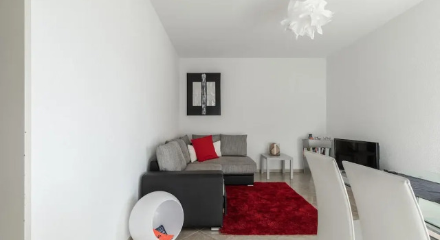 Bell Apartment