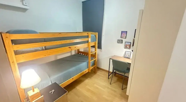 Rooms in Apartment Paris, Забронировать Апартаменты/квартира Барселона провинция Барселона, рядом с Jove Regina Theatre