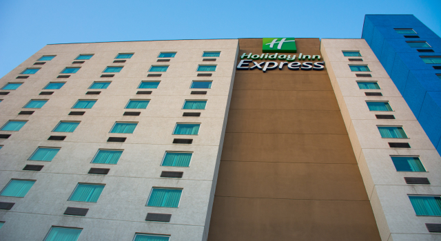 Holiday Inn Express Saltillo Zona Aeropuerto, an IHG Hotel, Reserva ahora Hotel Hoteles en Saltillo con piscina, Piscina