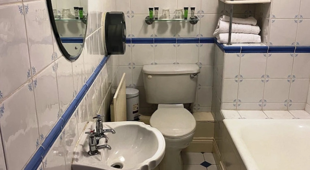 Номер Standard OSheas Hotel