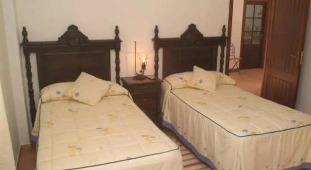 Priego de Cordoba 100659 5 Bedroom Holiday home By Mo Rentals, Забронировать Отель Приего-де-Кордова 