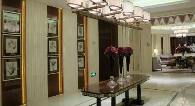 Hubing Spring Season Hotel
