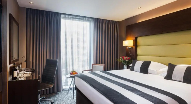 Четырёхместный номер Deluxe Park Grand Heathrow