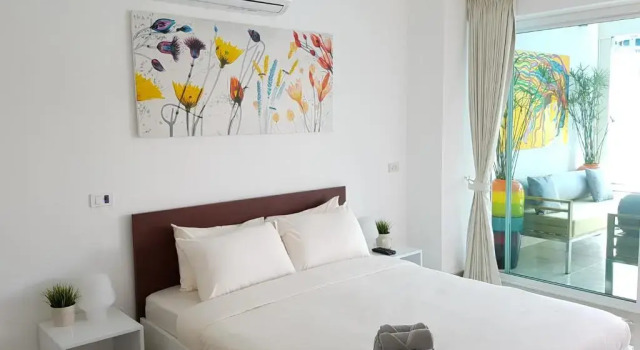 Апартаменты Beachside 3-Bedroom Townhouse w Private Pool at 70 Meters from Beach