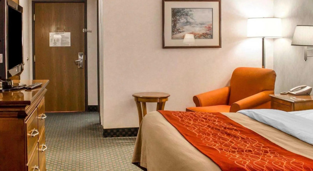 Номер Standard Comfort Inn & Suites Streetsboro - Kent