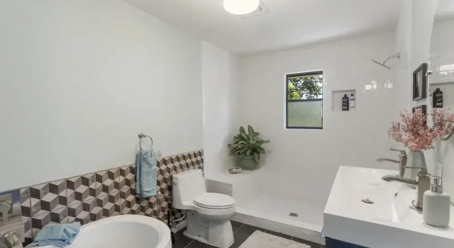 Коттедж The Tire Swing - Modern 3BD - Gourmet Kitchen - Awesome Local