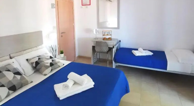Трёхместный номер Standard с балконом Hotel Bellini