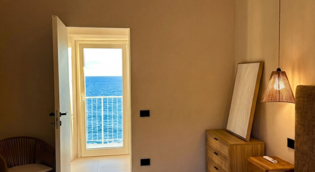 Вилла Luxury Roc Villa - 2 Private Beach Accesses