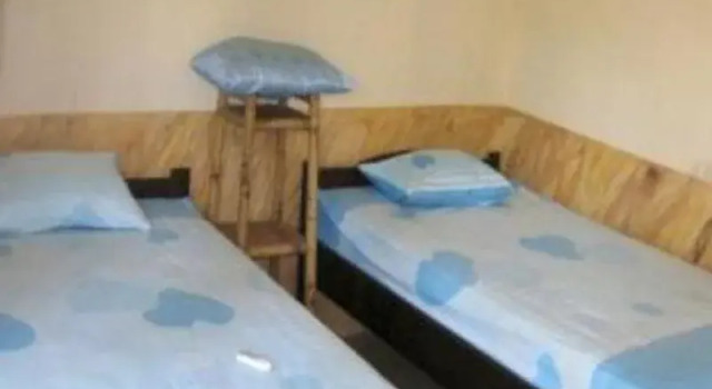 Debby Backpackers, Book Hotel Gili Meno 